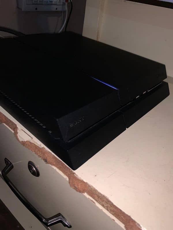 Playstation 4 with 2 controllers 6