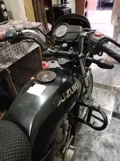 gt110 Suzuki motorbike