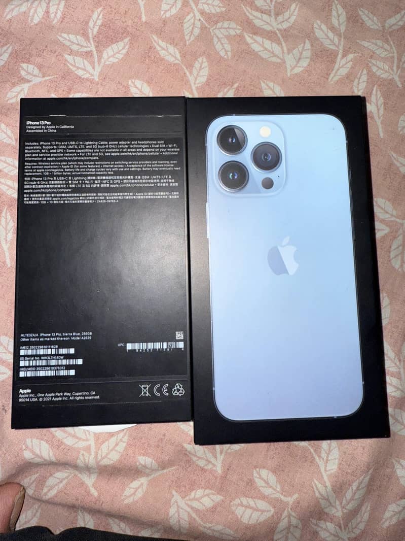 iphone 13 pro 256gb PTA Approved 10/10 full box 3