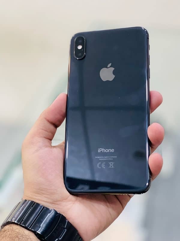 iPhone XsMax 64Gb factory unlock 1