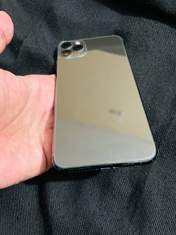 iphone 11 pro max 256gb non pta Foctory unlock 7