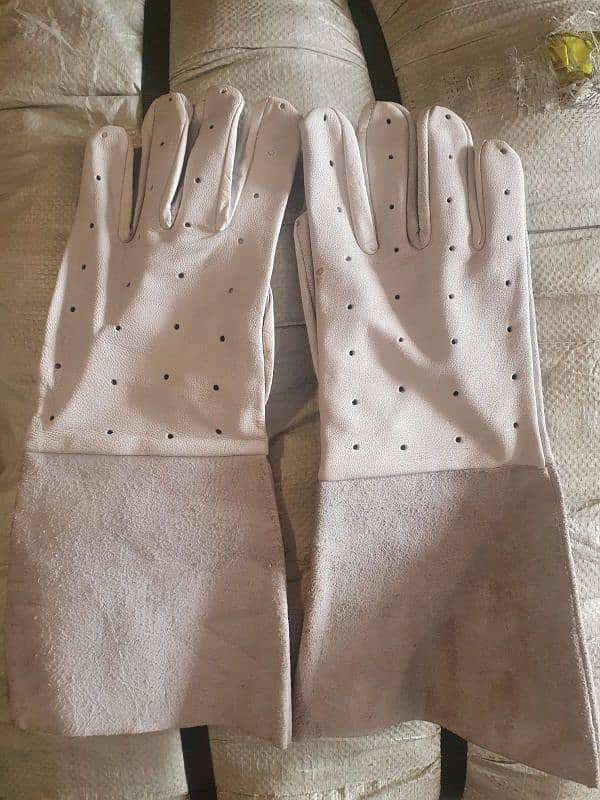 Safety gloves 1