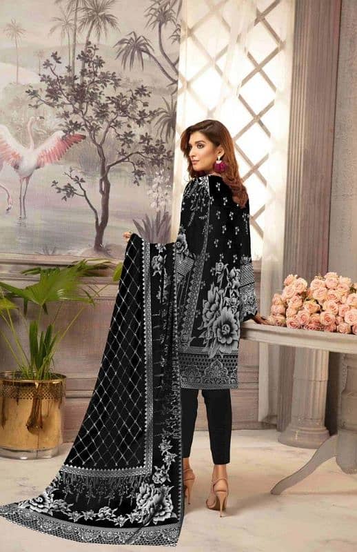 Amna. B -3 pics woman unstitched lawn printed suit 2