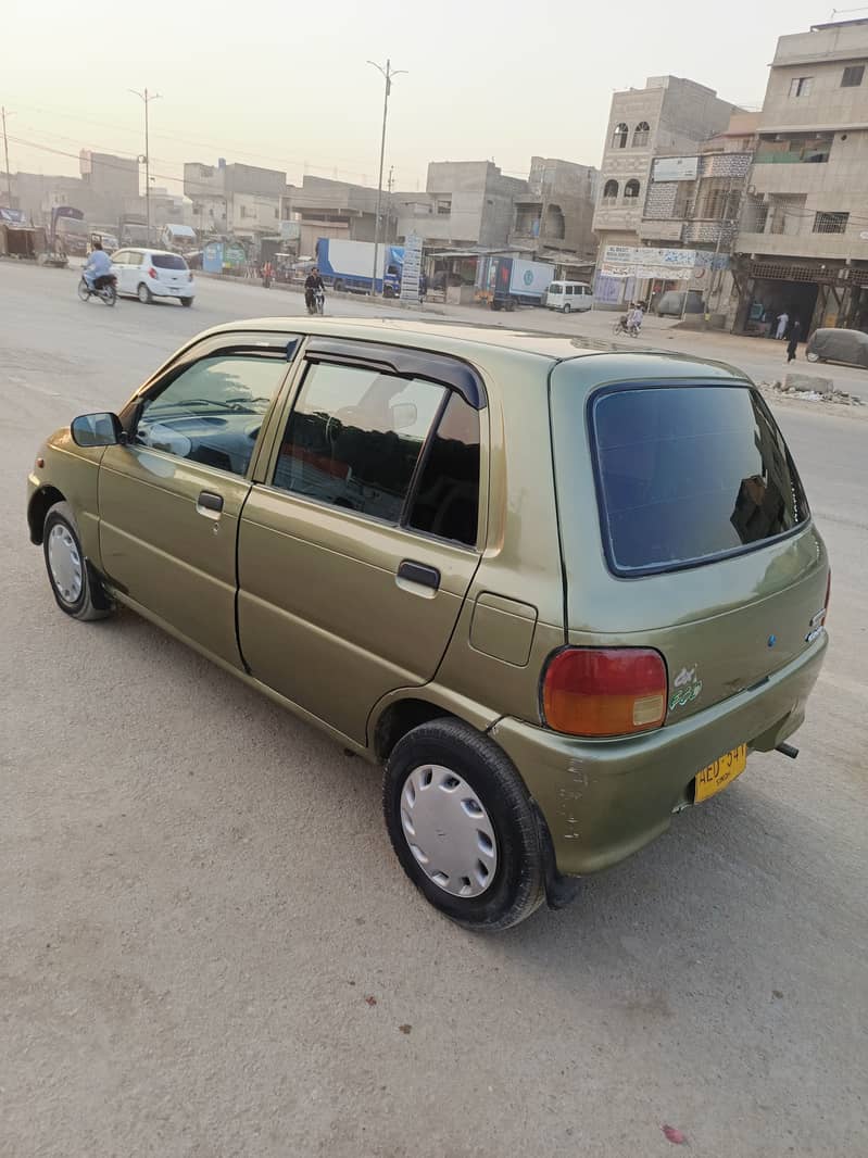 Daihatsu Cuore 2002 O3O6-OO3O44O 4