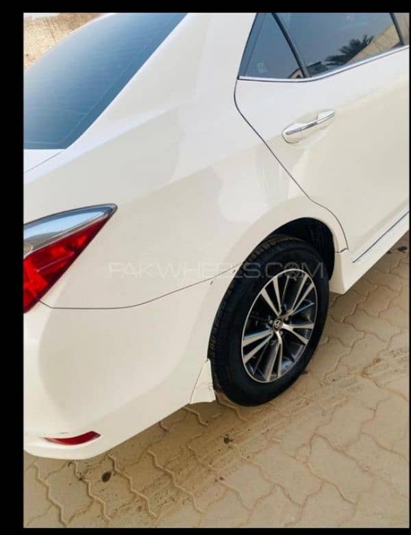 Toyota Altis Grande 2018 4