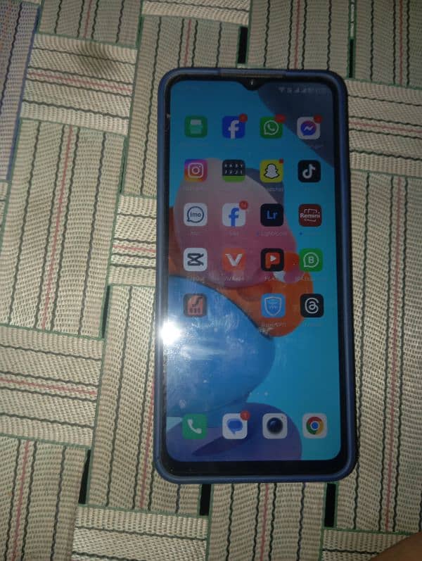 tecno spark go 2023 ram h 7gb or 64gb memomry with box 3