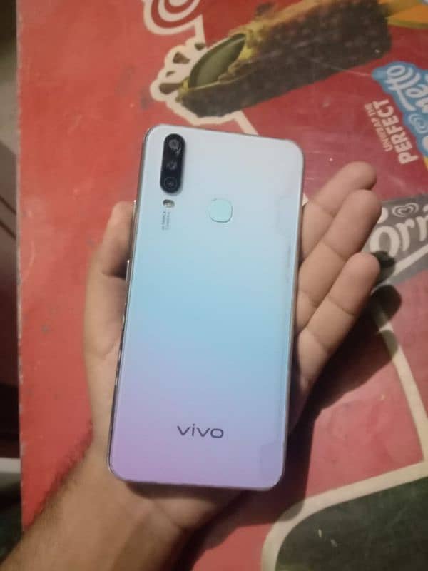 Vivo y17 8-256 Exchange possible 2