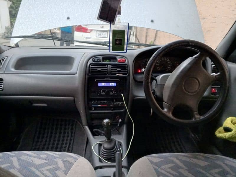 Suzuki Baleno 2003 8