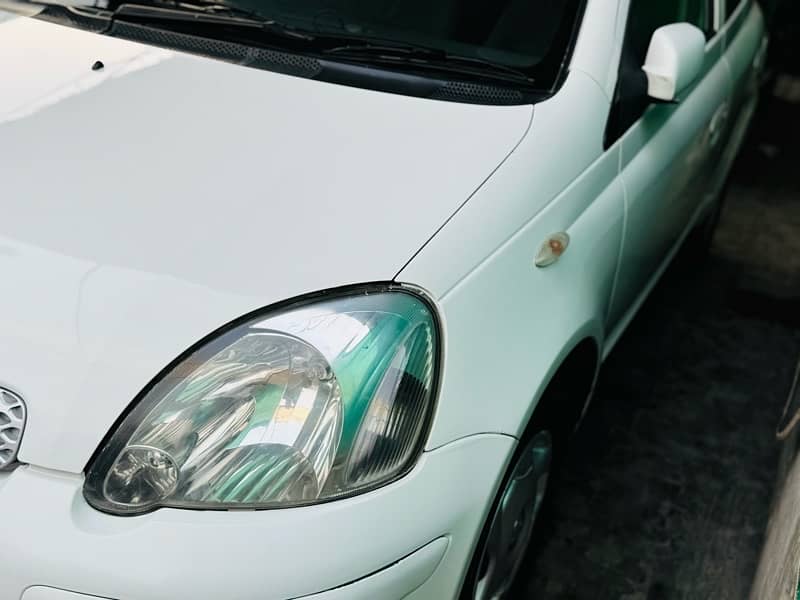 Toyota Vitz 2003 4