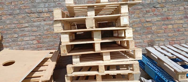 wooden pallets 3