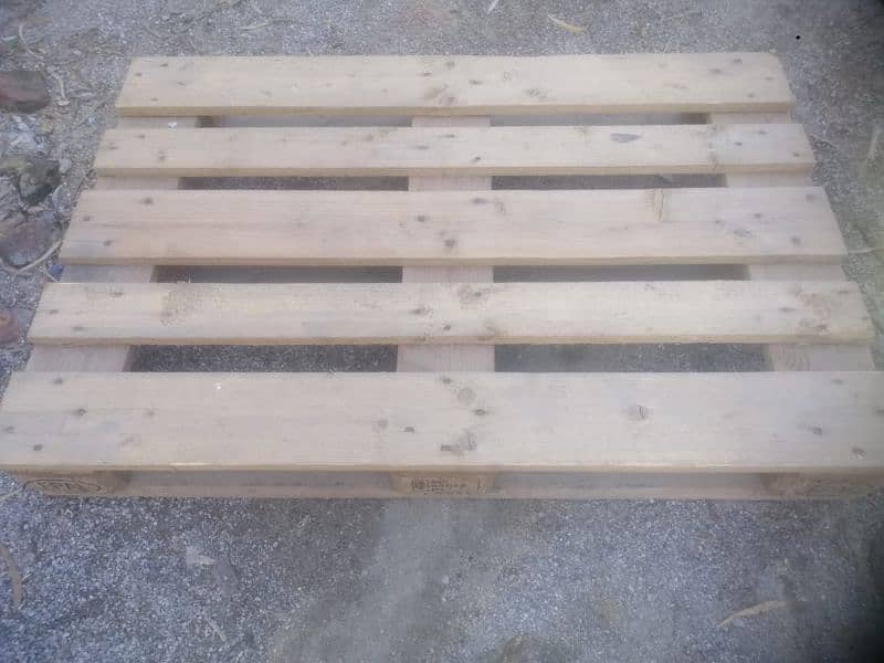 wooden pallets 5