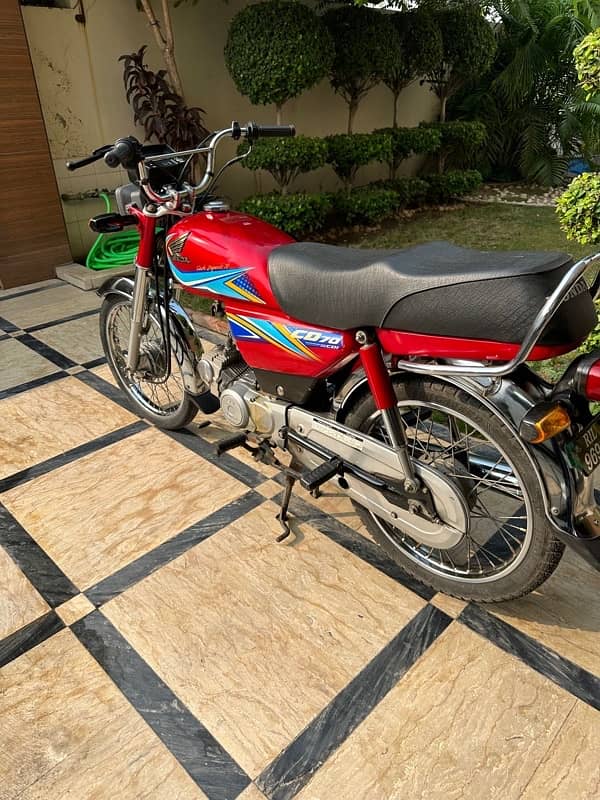 Honda CD 70 (2020) 3