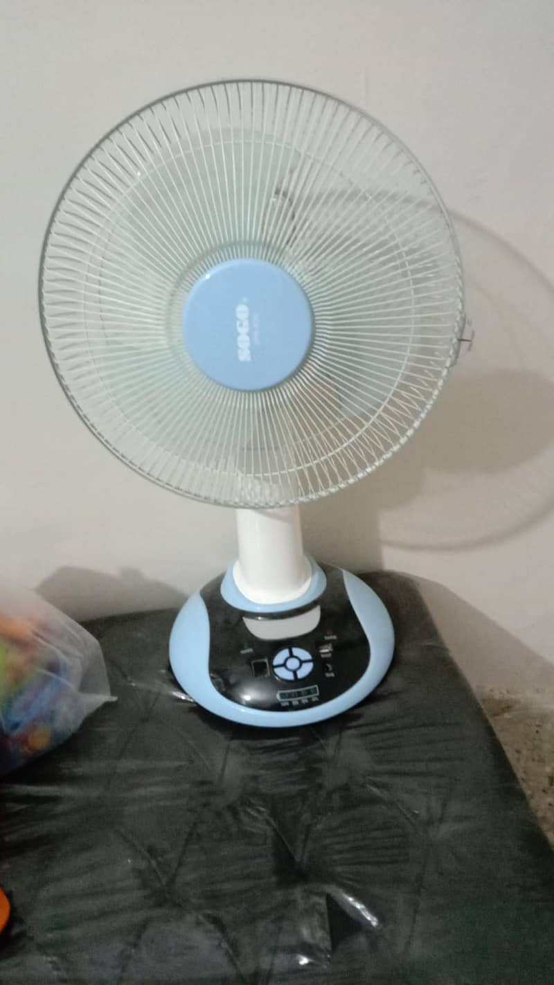 High Quality Sogo Charging Fan 9/10 condition 0