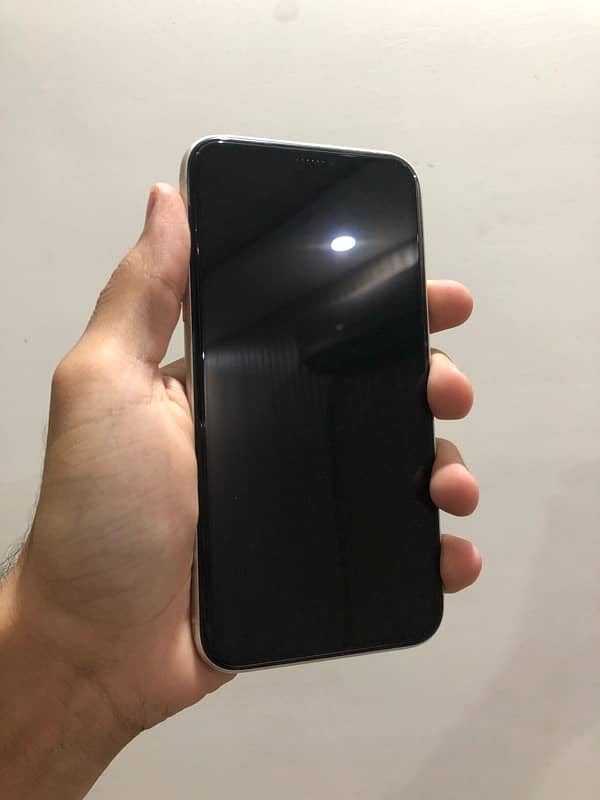 IPHONE 11 PTA FOR SALE 2