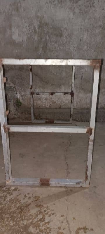 IRON TABLE FRAME 1