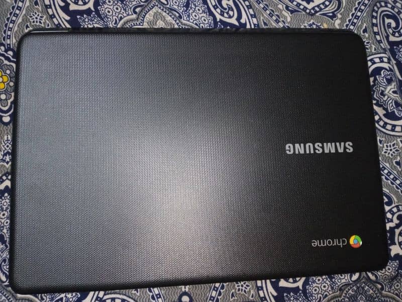 Samsung Chromebook for sale in good condition like new 0