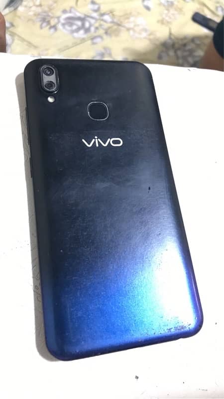 Vivo 1811 1