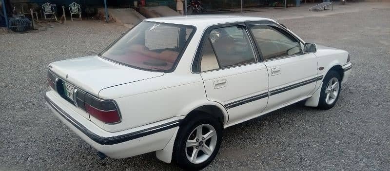 Toyota Corolla  1988. lhr registrd. auto. vry economical car. 5