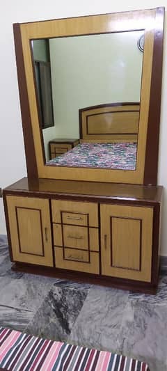 Dressing table and Iron Stand