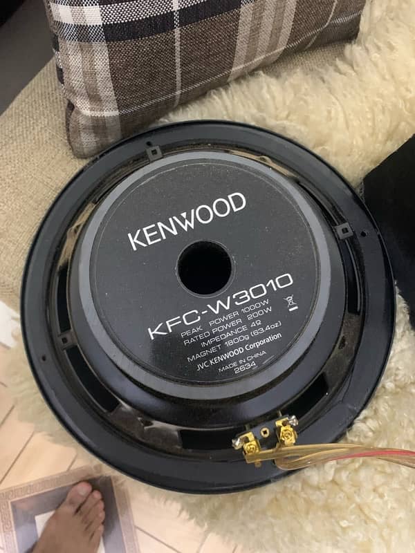 Kenwood Woofer 4