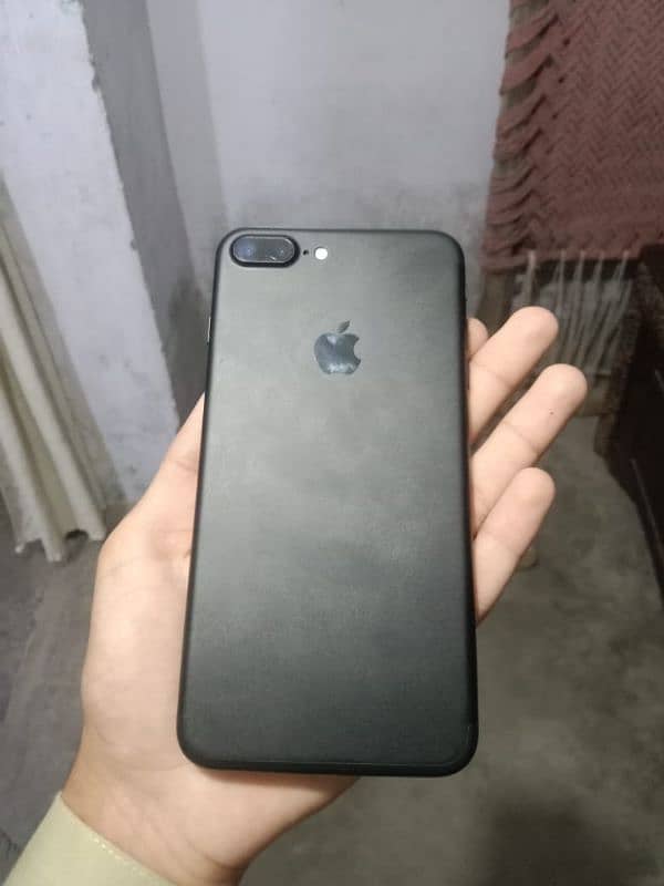 I phone 7+ urgent sale 1