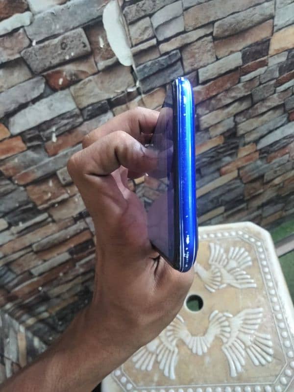 tecno spark 6 go . 4 GB ram 64 GB rom 8