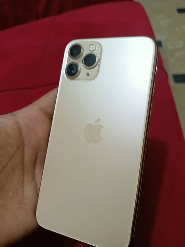 i phone 11 pro PTA 7