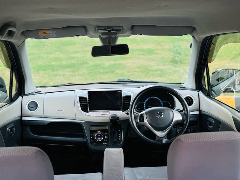 Suzuki Wagon R 2015 12