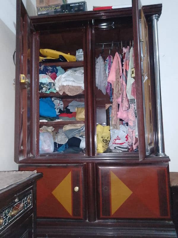 room cupboard for staying clothes 2