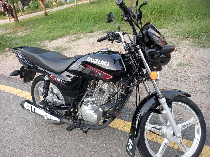 Suzuki GD110 for sale in Lahore 3