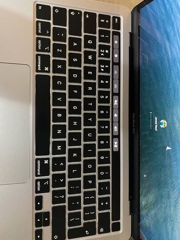 MacBook Pro core i5 1.4ghz Quad core 6