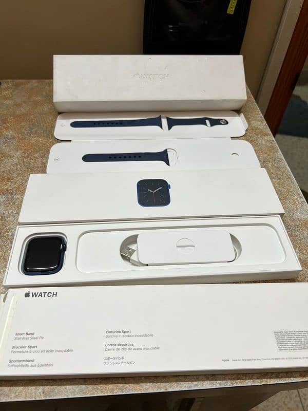 Apple watch series 6 44mm blue color 3