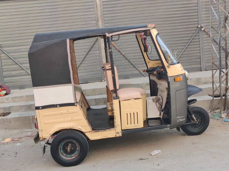 SAZGAR RIKSHAW 2014 MODEL 5