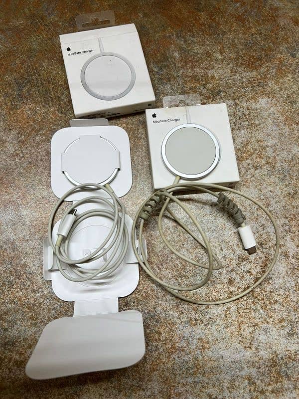 Apple magesafe charger 4