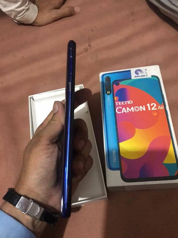 Tecno camon 12 air 4/64 with box 4