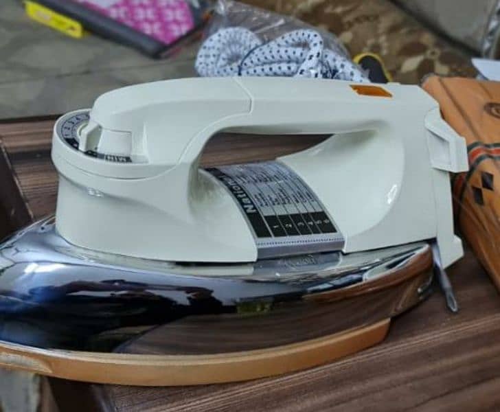 National dry iron 1