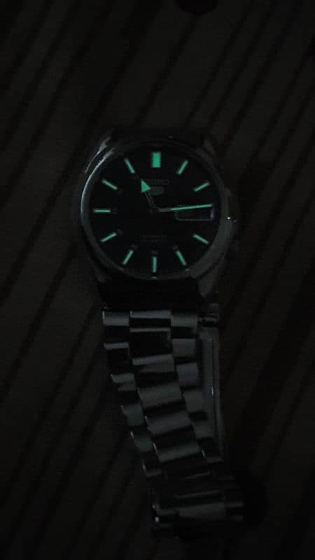 seiko 5 men's watch in good condition 2