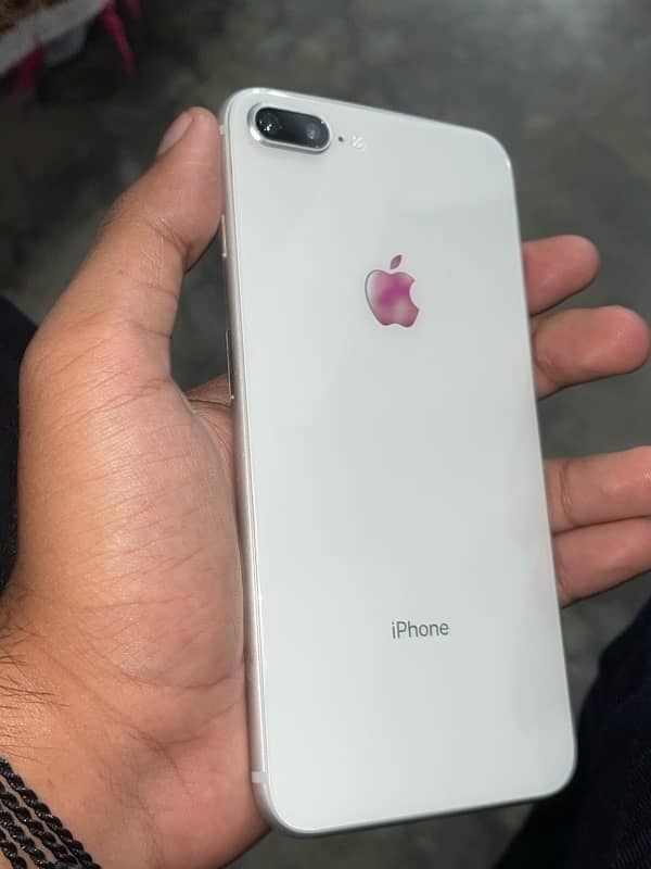 iPhone 8 plus 4