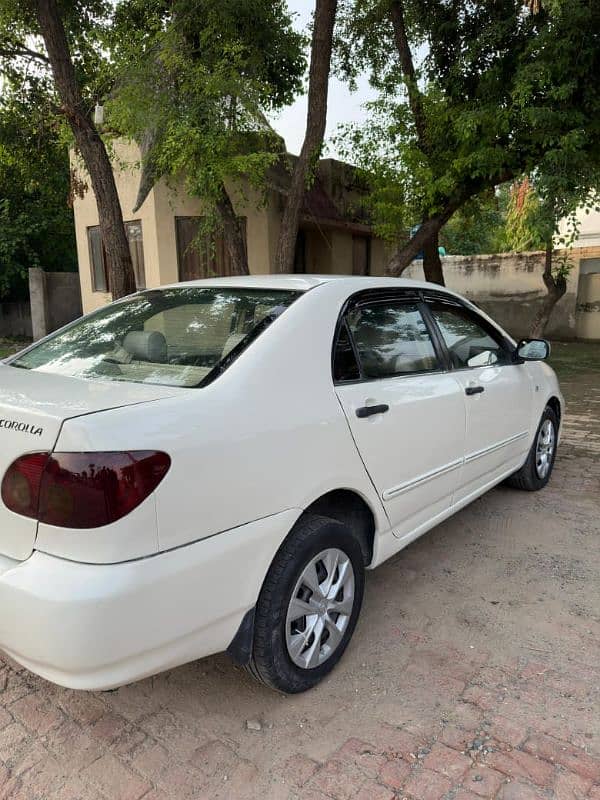 Toyota Corolla 2.0 D 2004 9