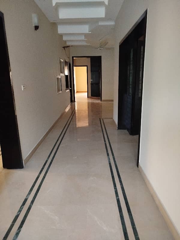 1 Kanal Upper Portion In Model Town For Rent 8