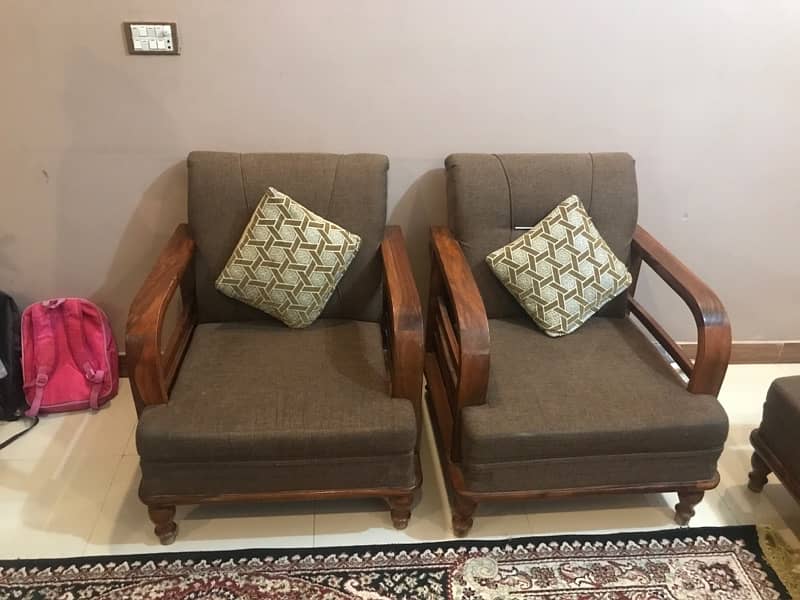 5 seater sofas in brand new condition 0