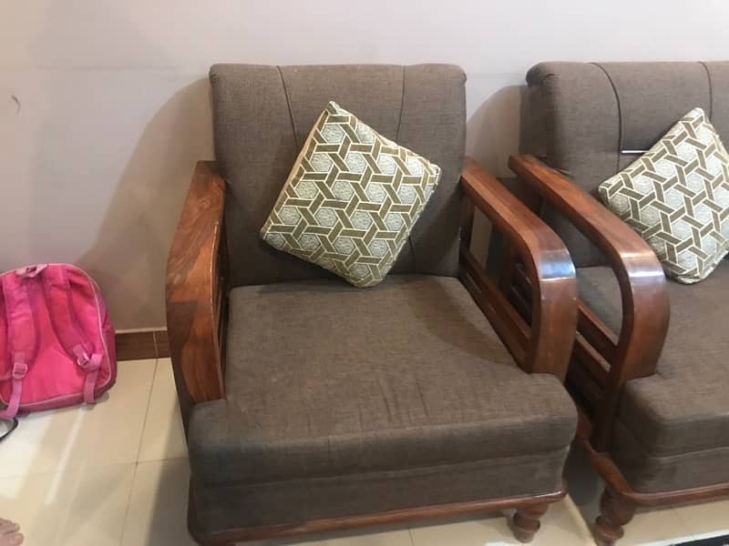 5 seater sofas in brand new condition 1