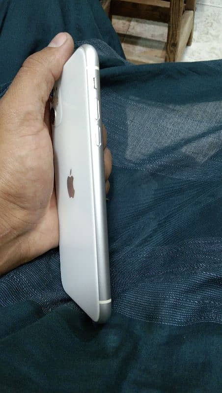 iphone 11 non PTA f. u e sim time avail 10