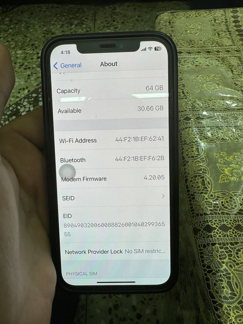 Iphone 12 pta approved 64 gb 10/8 condition dual approved only phone 2