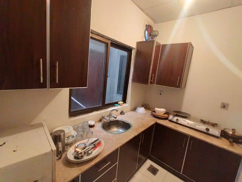 Fully Furnished Flat Available For Short Rentals!! Nearby Airport. 15