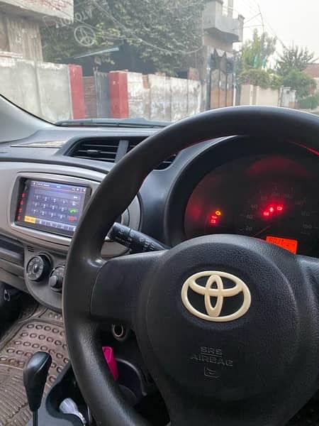 Toyota Vitz 2015 5