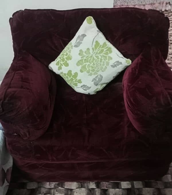 7 seater sofa set in good condition 2