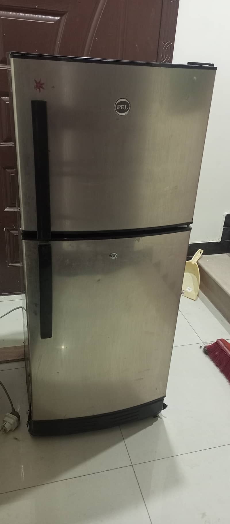 Pel fridge for urgent sale 3