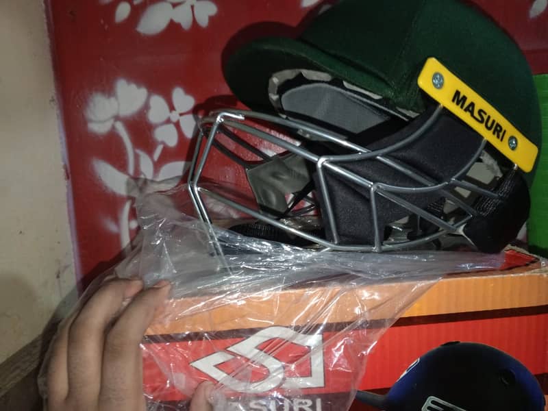 Cricket helmat masuri 1