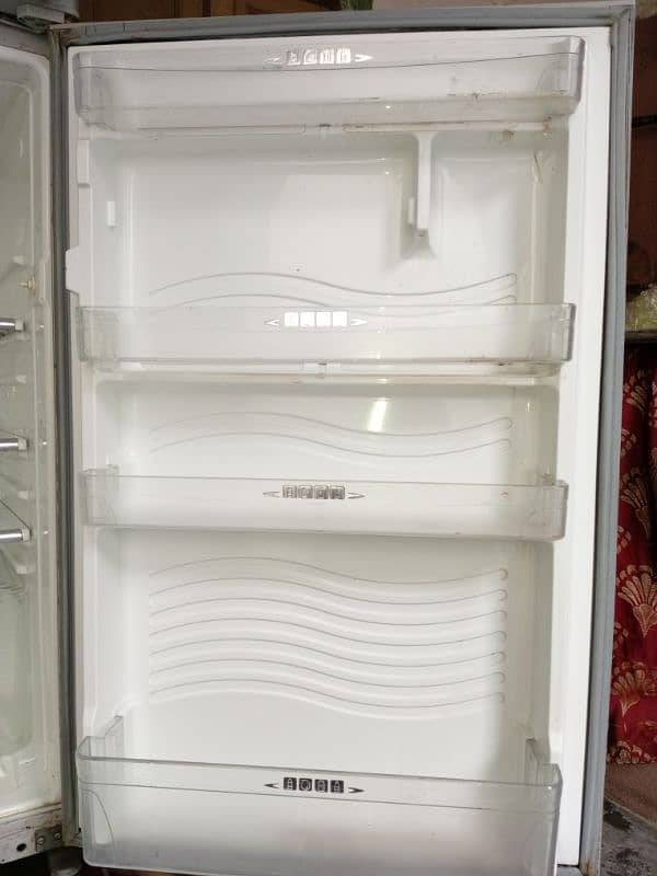 Dawlance Refrigerator In red Glass 6